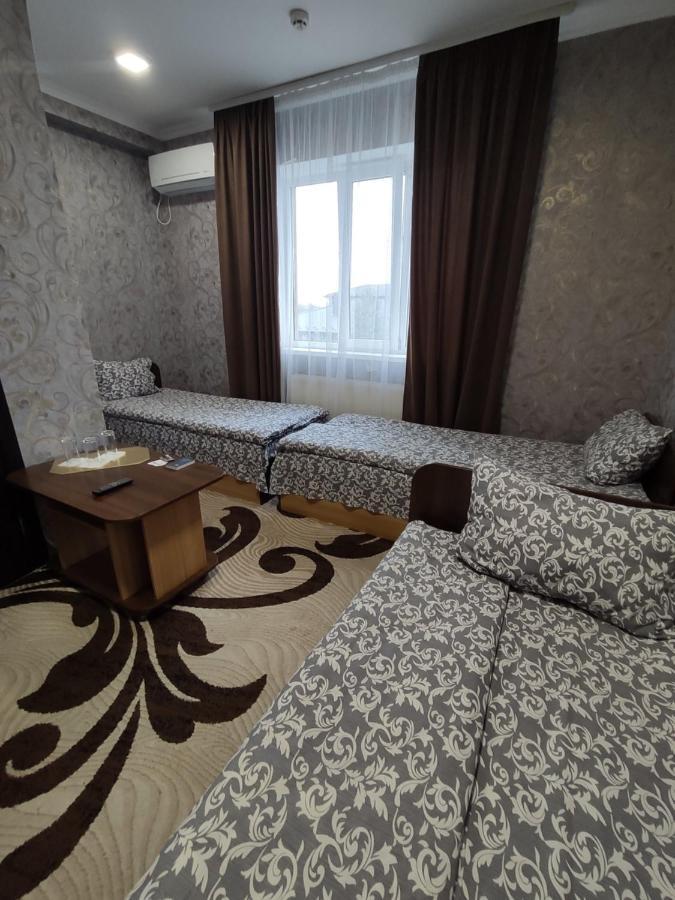 Karavan Hotel Bila Krynytsya  ภายนอก รูปภาพ