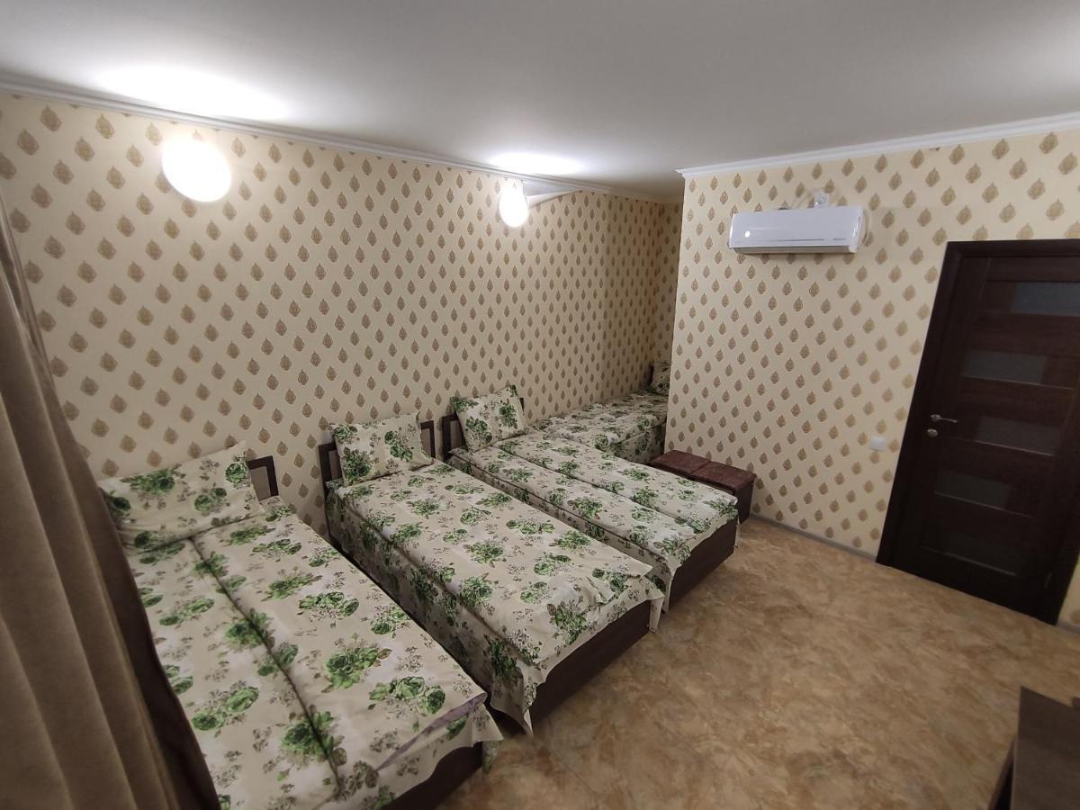 Karavan Hotel Bila Krynytsya  ภายนอก รูปภาพ