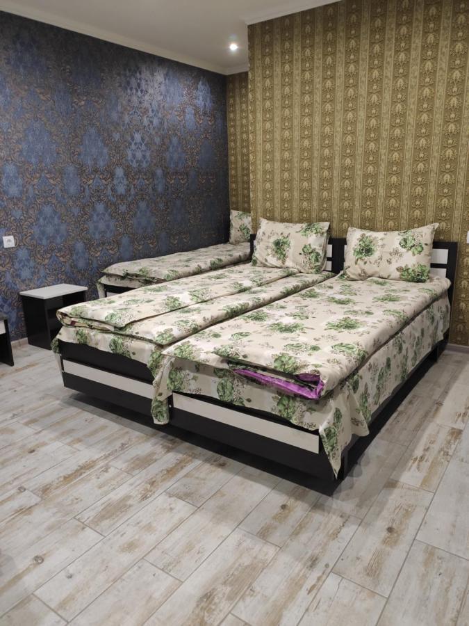 Karavan Hotel Bila Krynytsya  ภายนอก รูปภาพ