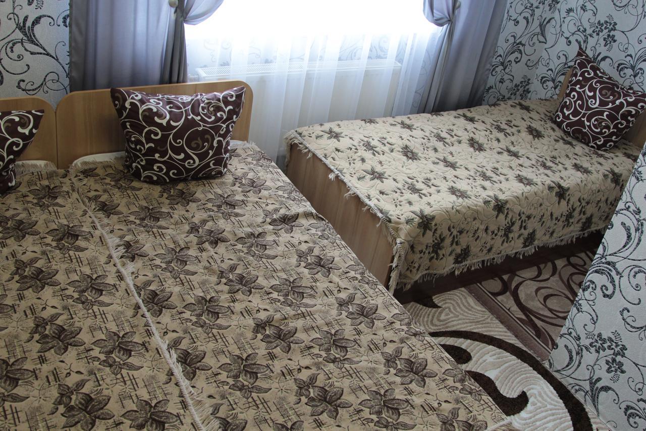 Karavan Hotel Bila Krynytsya  ภายนอก รูปภาพ