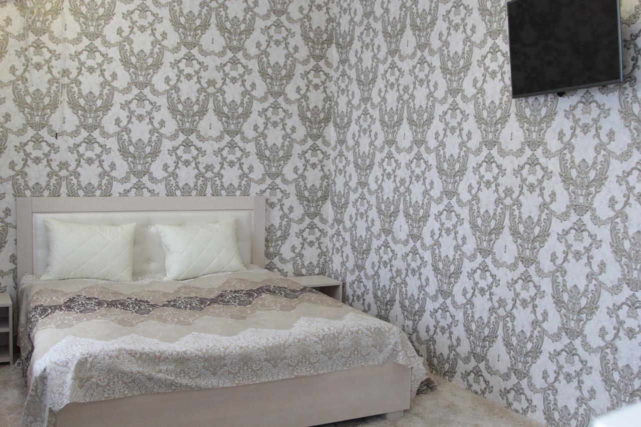 Karavan Hotel Bila Krynytsya  ภายนอก รูปภาพ