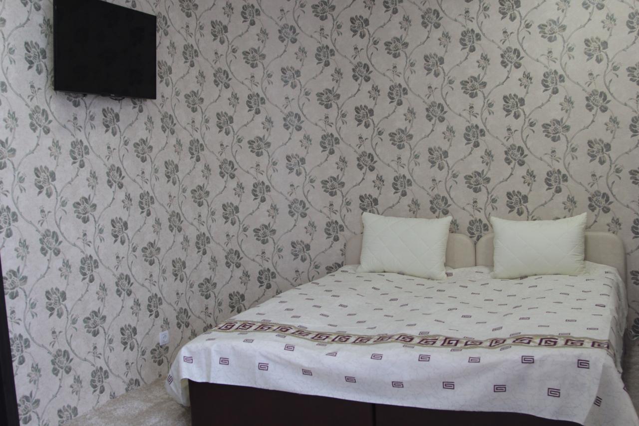 Karavan Hotel Bila Krynytsya  ภายนอก รูปภาพ