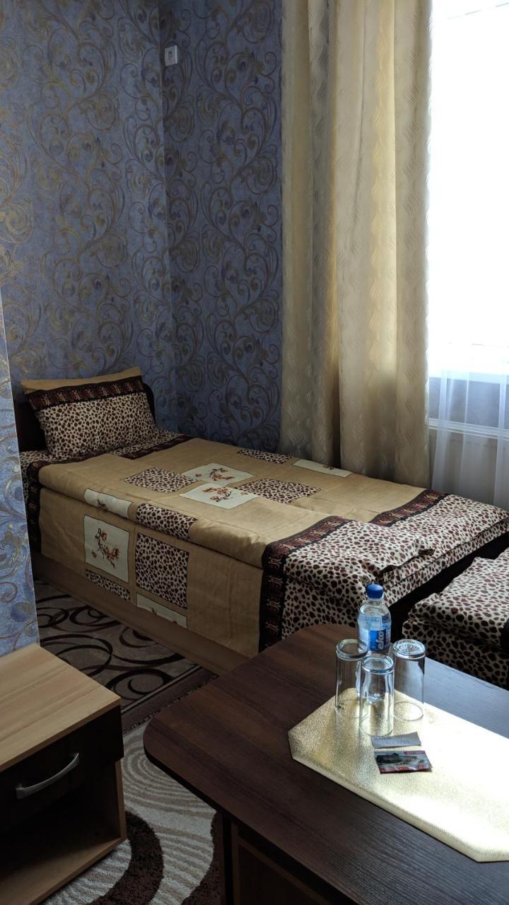 Karavan Hotel Bila Krynytsya  ภายนอก รูปภาพ