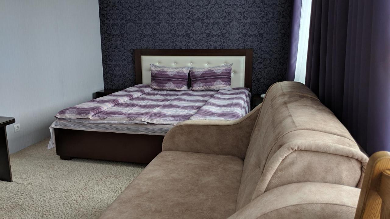Karavan Hotel Bila Krynytsya  ภายนอก รูปภาพ