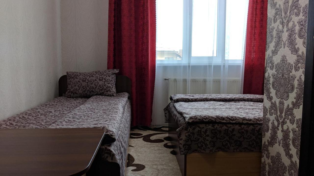 Karavan Hotel Bila Krynytsya  ภายนอก รูปภาพ