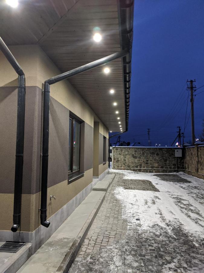 Karavan Hotel Bila Krynytsya  ภายนอก รูปภาพ
