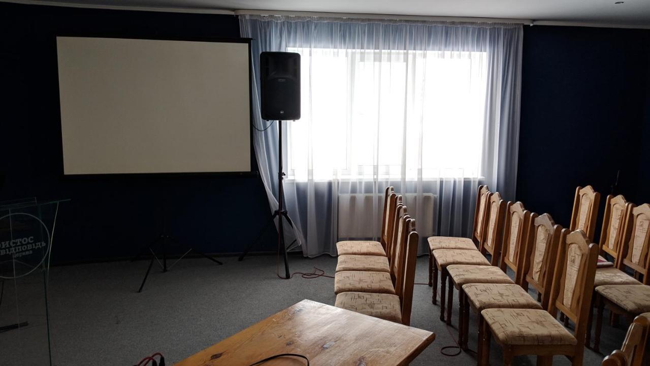 Karavan Hotel Bila Krynytsya  ภายนอก รูปภาพ